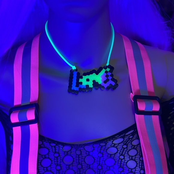 New Clasp UV REACTIVE Harness - Picture 9 of 14